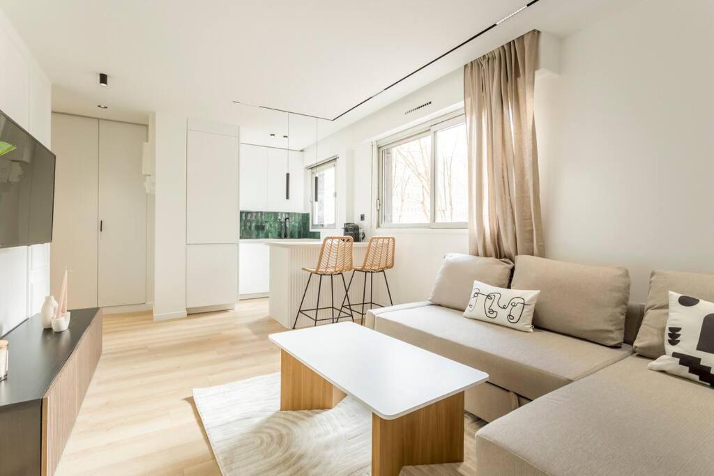 Luxurious 3 Min Walk From Eiffel Tower Apartamento Paris Exterior foto