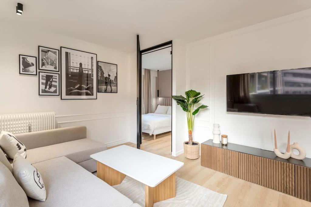 Luxurious 3 Min Walk From Eiffel Tower Apartamento Paris Exterior foto