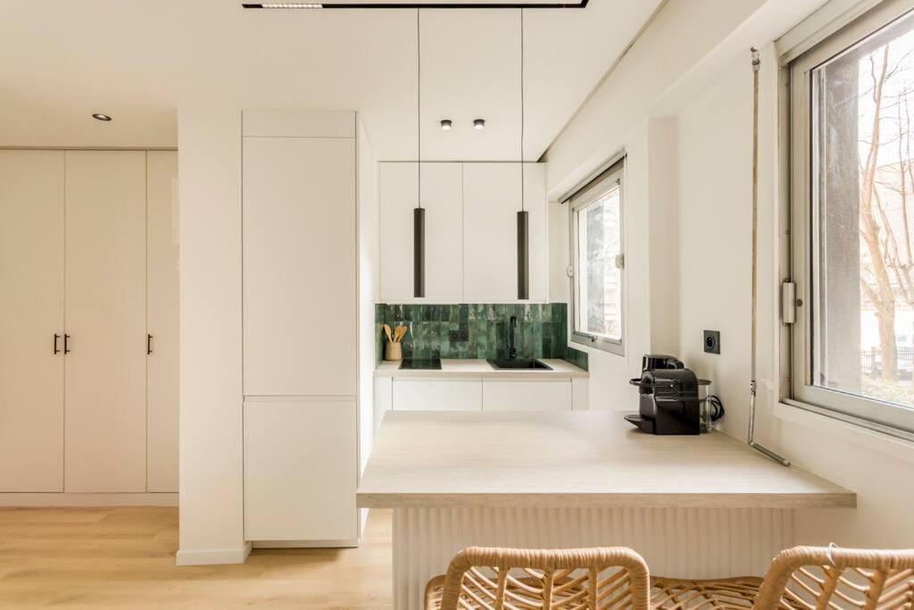 Luxurious 3 Min Walk From Eiffel Tower Apartamento Paris Exterior foto